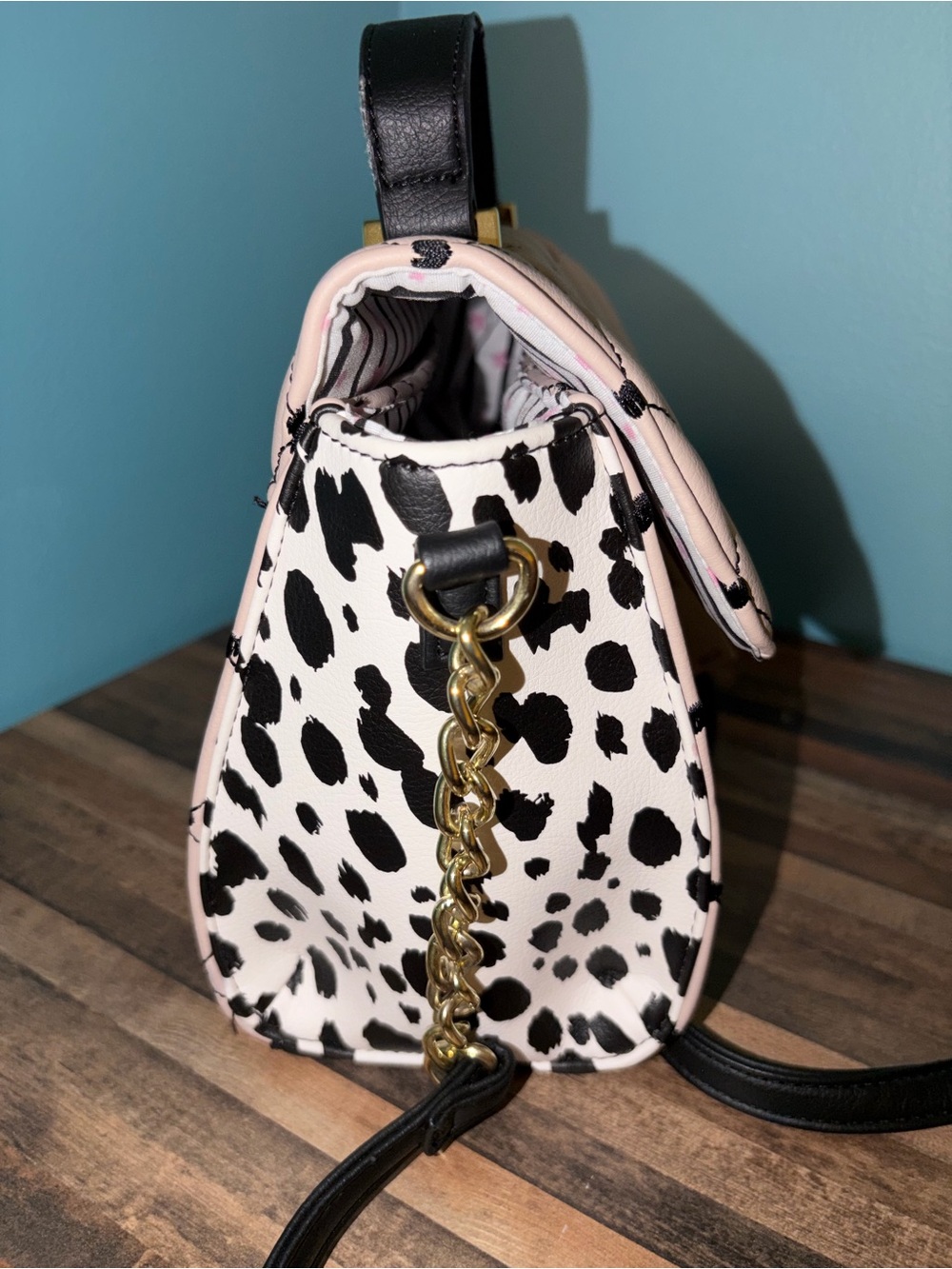 Betsey Johnson Pink Quilted Top-Handle Crossbody Bag, Black Heart Details NWT - Picture 3 of 5